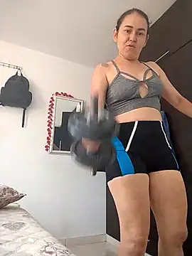 Snapshot of adria0011 chatting on 11-08-25, 01:11 adria0011 online show from 11-08-25, 01:11