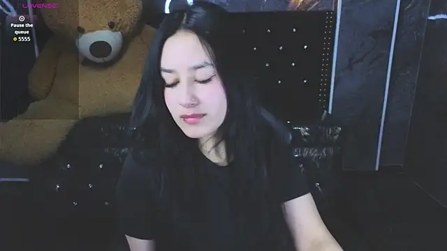 Aleja05 b online show from 12-20-25, 07:54