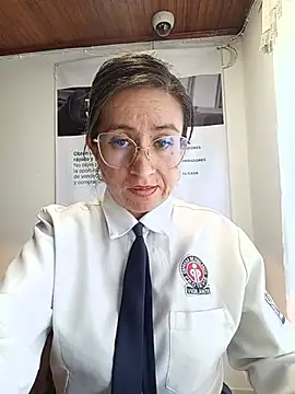 Snapshot of Valentina--1 chatting on 07-06-26, 03:03 Valentina--1 online show from 07-06-26, 03:03