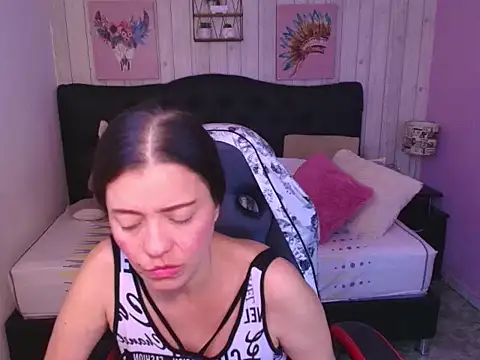  Rachel Jones  online show from 02-04-26, 12:16