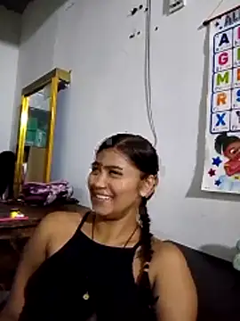 Snapshot of lindalatina11 chatting on 10-30-25, 12:56 lindalatina11 online show from 10-30-25, 12:56