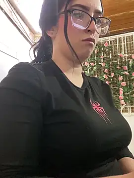 Kloe Novoa online show from 12-13-25, 07:53