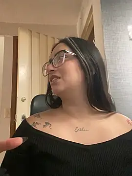 Kloe Novoa online show from 02-19-26, 01:40