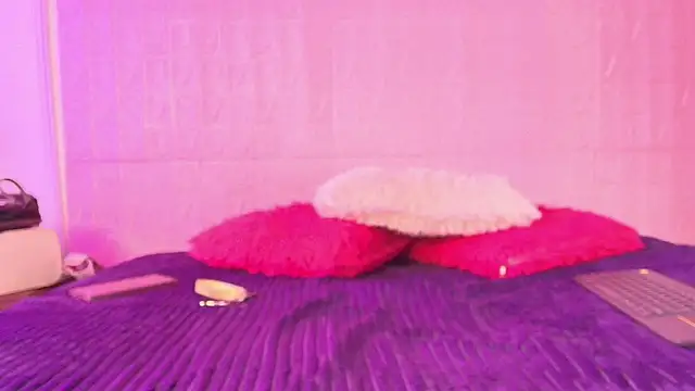 Skinny Nasty Dirty online show from 10-24-25, 02:13