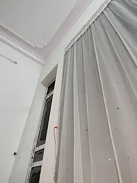 Snapshot of ezabel- chatting on 02-05-26, 01:38 ezabel- online show from 02-05-26, 01:38