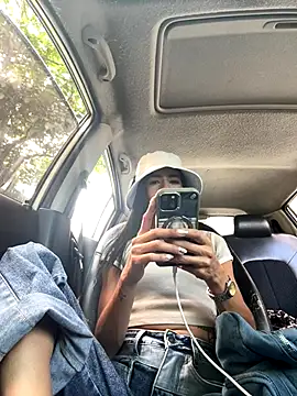 Snapshot of phenixpink22 chatting on 11-06-25, 05:58 phenixpink22 online show from 11-06-25, 05:58