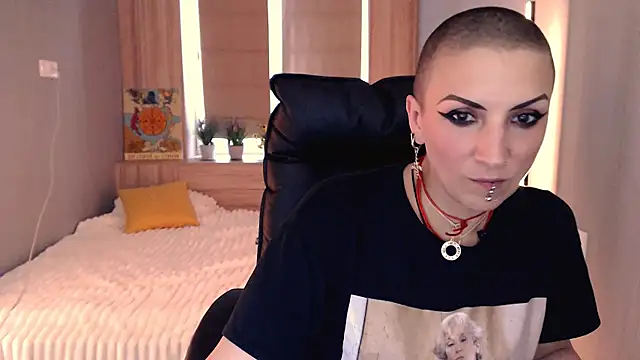 Sweet-n-Strong online show from 07-08-26, 11:48