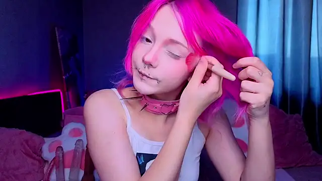 Snapshot of KittieHeart chatting on 06-30-26, 02:56 KittieHeart online show from 06-30-26, 02:56