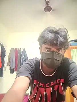 Snapshot of kriZ08 chatting on 11-01-25, 05:31 kriZ08 online show from 11-01-25, 05:31