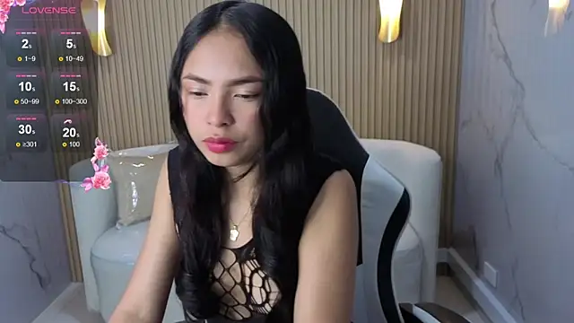 Katte Kloss Tx online show from 10-25-25, 12:34