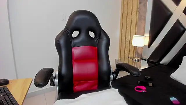 CloePerson online show from 01-17-26, 03:39