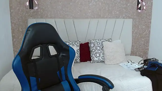 AliceSmity  online show from 12-21-25, 05:53