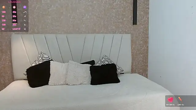 AliceSmity  online show from 04-10-26, 11:37