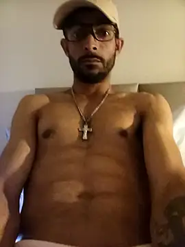 Snapshot of LeandroLima23Cm chatting on 10-26-25, 03:12 LeandroLima23Cm online show from 10-26-25, 03:12