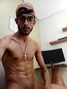 Snapshot of LeandroLima23Cm chatting on 11-03-25, 05:36 LeandroLima23Cm online show from 11-03-25, 05:36