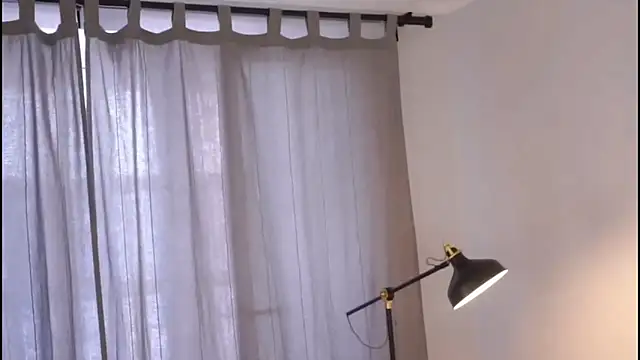 Snapshot of Helenspenss_ chatting on 11-06-25, 08:48 Helenspenss online show from 11-06-25, 08:48