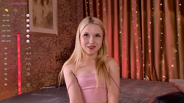 VivieSunn online show from 03-04-26, 04:13