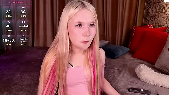 VivieSunn online show from 04-09-26, 03:06