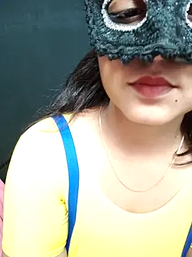 Snapshot of Mampykolkata chatting on 05-13-26, 07:00 Mampykolkata online show from 05-13-26, 07:00