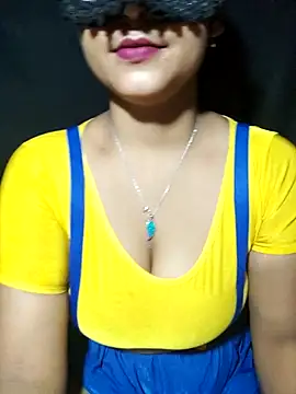 Snapshot of Mampykolkata chatting on 05-31-26, 07:04 Mampykolkata online show from 05-31-26, 07:04