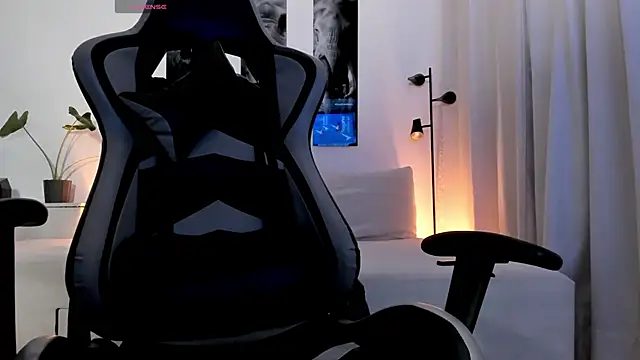 IamKael  online show from 02-04-26, 01:55