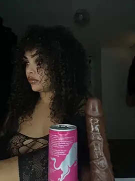 CaramelCarmenxox online show from 11-13-25, 10:08