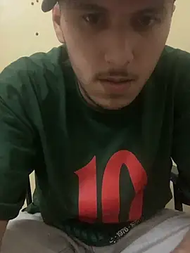 Snapshot of Unique-Man chatting on 06-24-26, 10:20 Unique-Man online show from 06-24-26, 10:20