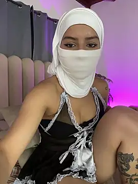 Snapshot of shaima__ chatting on 07-10-26, 07:38 shaima online show from 07-10-26, 07:38