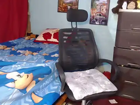 slimraz02 online show from 03-04-26, 03:34