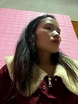 Snapshot of Yunzang chatting on 02-13-26, 12:56 Yunzang online show from 02-13-26, 12:56