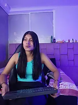 YeseniaRodriguez3 online show from 05-30-26, 12:46