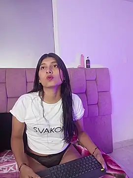 YeseniaRodriguez3 online show from 06-03-26, 12:41