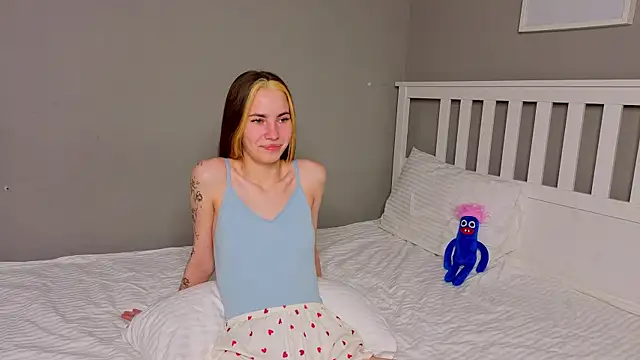  little pussy online show from 10-25-25, 11:07