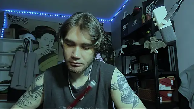 Go V Cs online show from 10-31-25, 01:45