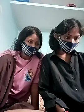 Snapshot of mona-33 chatting on 11-02-25, 11:01 mona-33 online show from 11-02-25, 11:01