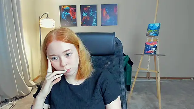 Snapshot of AddieOsler chatting on 10-30-25, 06:26 AddieOsler online show from 10-30-25, 06:26