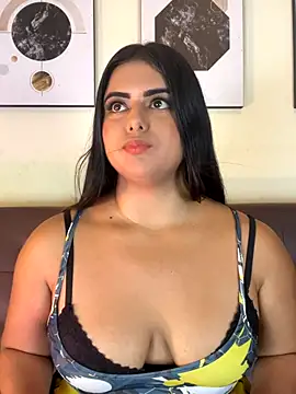 Snapshot of RileyFlame chatting on 10-30-25, 04:08 RileyFlame online show from 10-30-25, 04:08