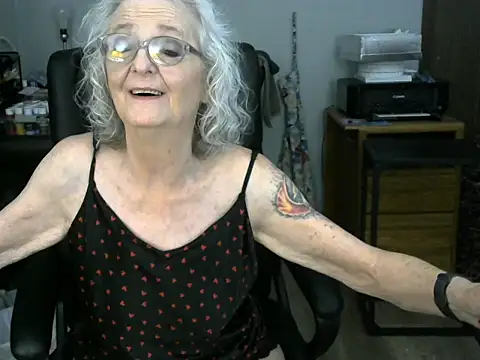 JoleneDelacroix online show from 01-19-26, 04:11