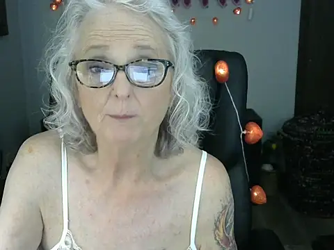 JoleneDelacroix online show from 02-15-26, 06:15