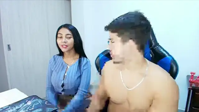 sophia and alex online show from 11-13-25, 04:06