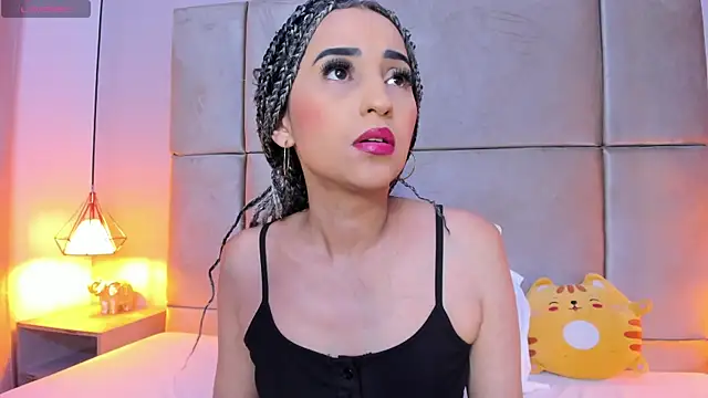 violett rabbit  online show from 12-14-25, 12:21