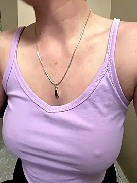 Snapshot of CreamedKitten chatting on 01-08-26, 04:31 CreamedKitten online show from 01-08-26, 04:31