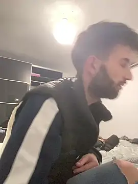 Snapshot of Dondeloquieras4 chatting on 02-14-26, 05:53 Dondeloquieras4 online show from 02-14-26, 05:53