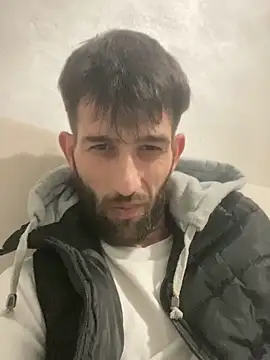 Snapshot of Dondeloquieras4 chatting on 02-16-26, 01:35 Dondeloquieras4 online show from 02-16-26, 01:35