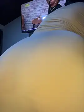 Im Saraaaa online show from 03-17-26, 03:22