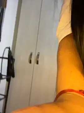 Im Saraaaa online show from 05-23-26, 04:39