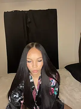 Snapshot of nikkiloveee chatting on 11-06-25, 12:00 nikkiloveee online show from 11-06-25, 12:00