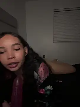 nikkiloveee online show from 02-13-26, 06:20