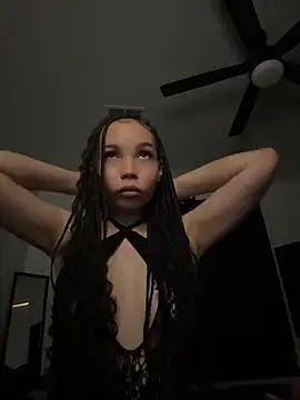 Snapshot of nikkiloveee chatting on 06-14-26, 02:46 nikkiloveee online show from 06-14-26, 02:46