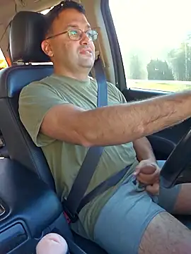 Snapshot of Latinesc chatting on 02-24-26, 10:08 Latinesc online show from 02-24-26, 10:08